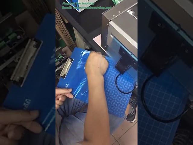 Νέος διανομέας ταινίας για μηχανή κοπής πλατιάς ταινίας ZCUT 120 - Νέα άφιξη