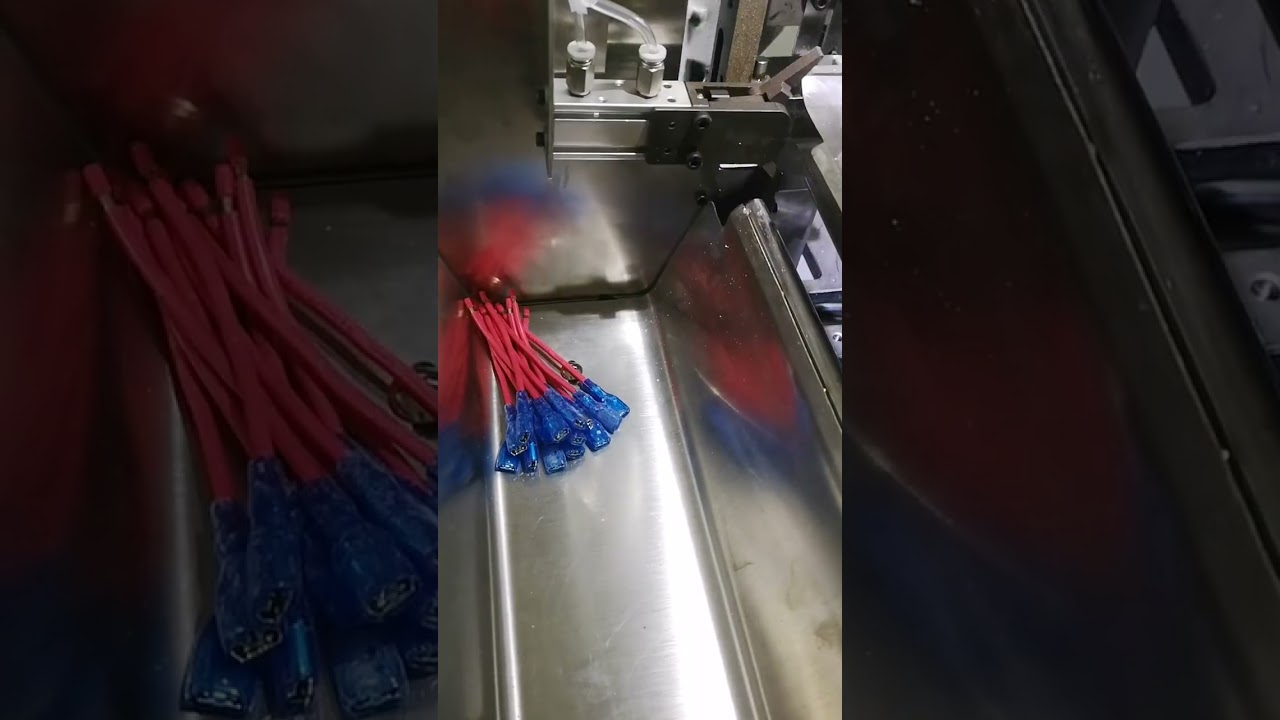 Πλήρως Αυτόματη Μηχανή Κρίμψης Τερματικών και Τοποθέτησης Περιβλήματος για Καλώδια Τροφοδοσίας | #factory #machine