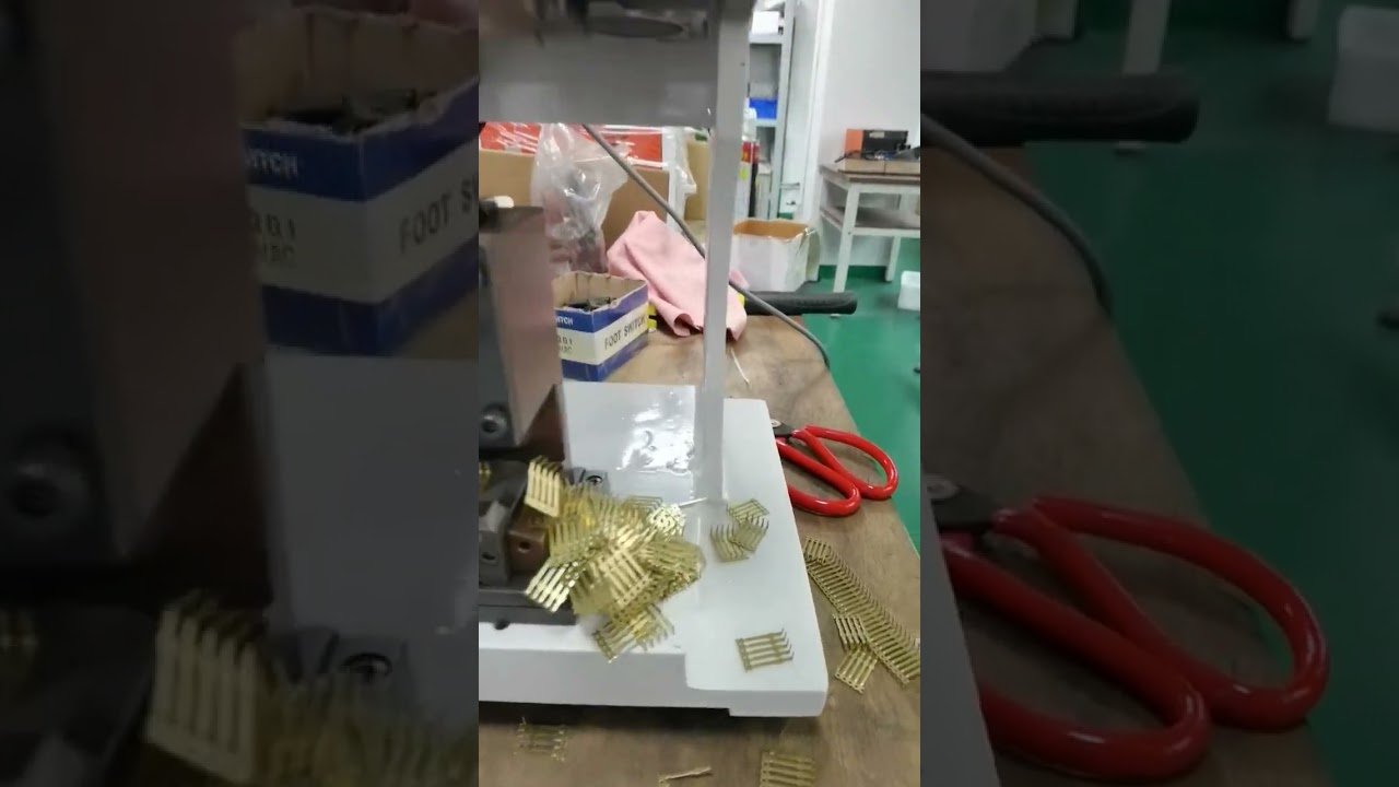 Μηχανή Τερματικών + Οριζόντιο Καλούπι: Γρήγορη Κοπή με Συνεχή Κρίμπινγκ #εργοστάσιο